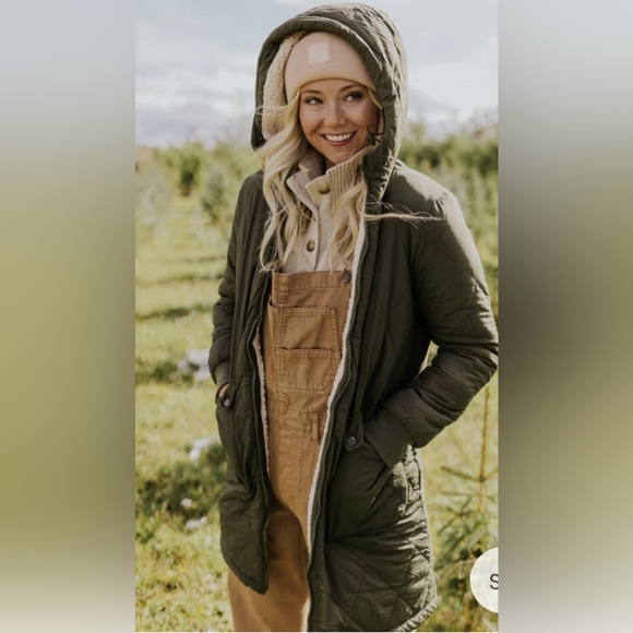 Roolee reversible Sherpa coat! - Picture 1 of 12